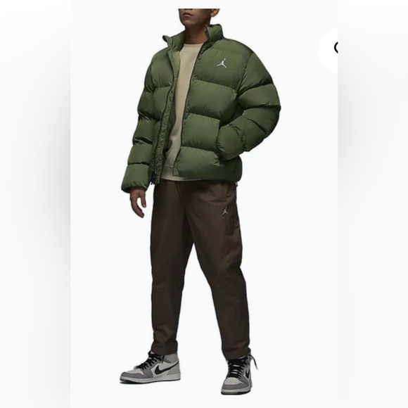 Air Jordan Essentials Poly Puffer Jacket 'Light Olive' - Picture 2 of 6